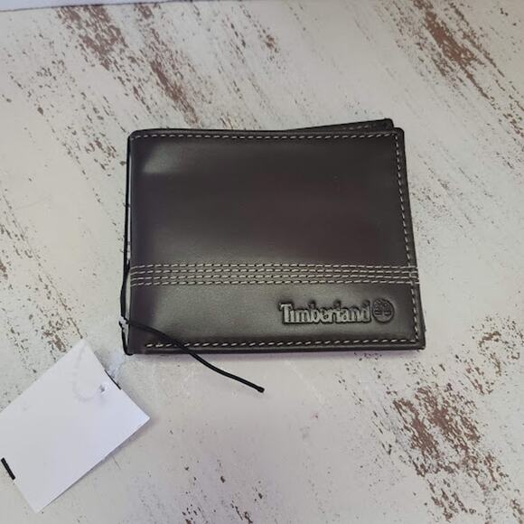 Timberland Genuine Leather Brown BiFold Wallet Saddle Stich Cream 3.5 x 4.5 NEW - Picture 1 of 5